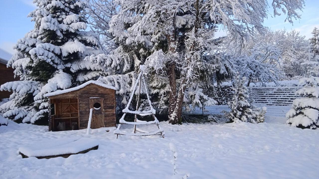 Les Jardins Des 3 Provinces- Gite Montcharvot Экстерьер фото
